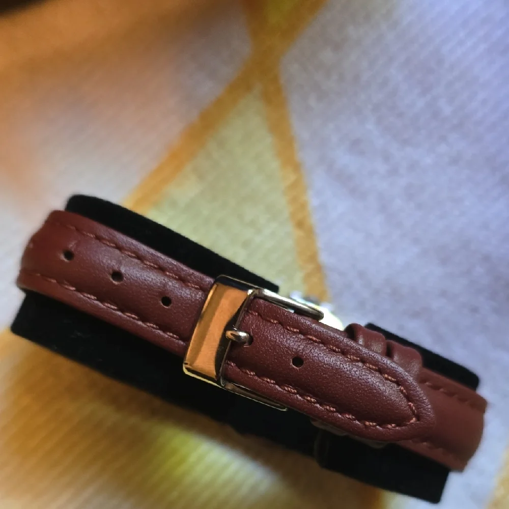 NIB- Montreux Vintage Elegant Brown Leather Strap Watch FedEx Branded